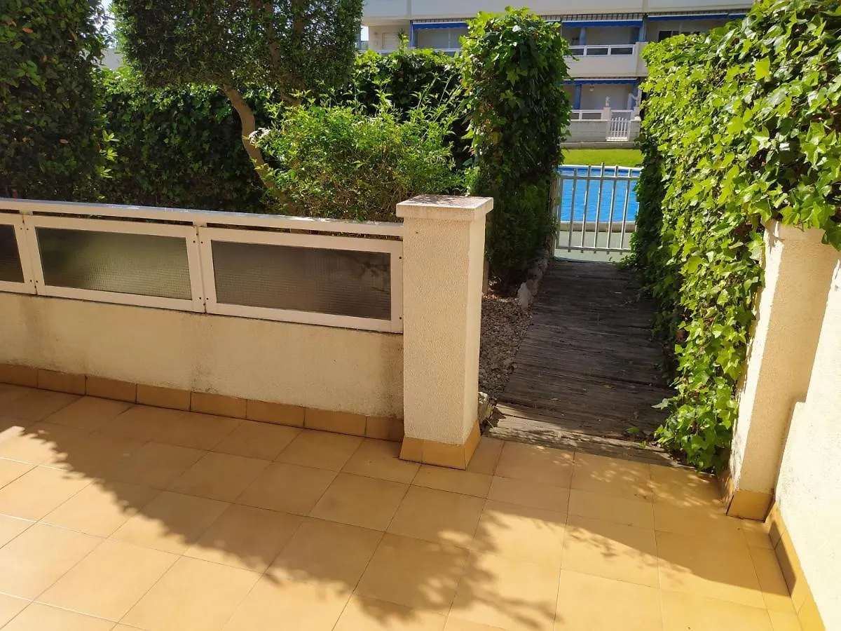 Gran terraza, jardín privado, piscina, playa cercana, wifi 300Mb, Netflix Apartamento Tarragona