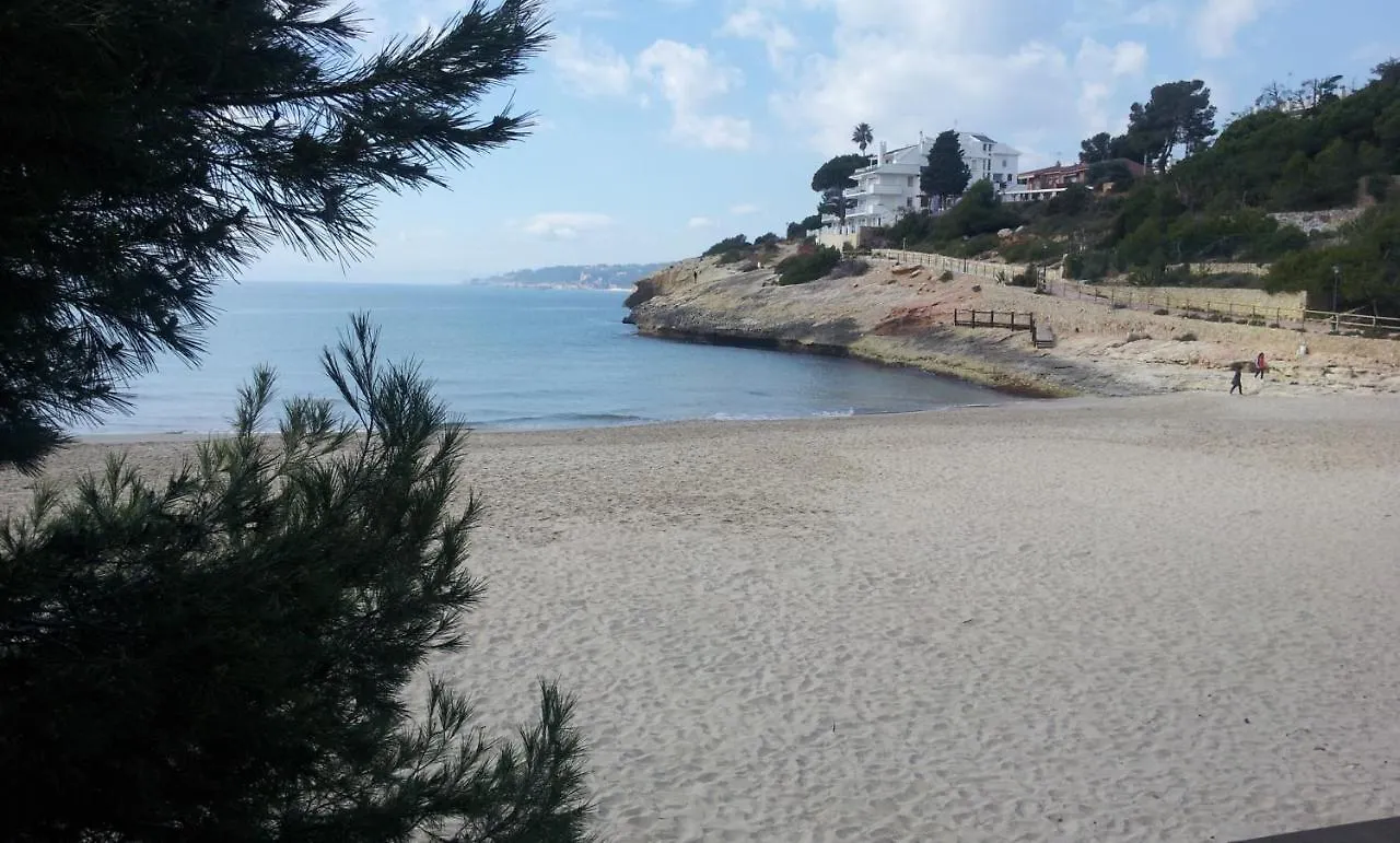 Gran terraza, jardín privado, piscina, playa cercana, wifi 300Mb, Netflix Apartamento Tarragona