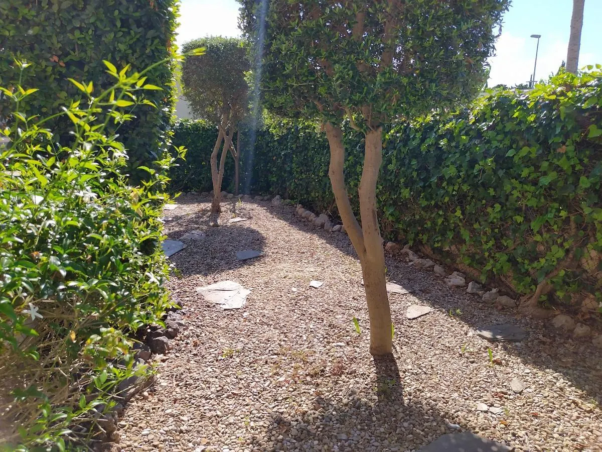 Gran terraza, jardín privado, piscina, playa cercana, wifi 300Mb, Netflix Apartamento Tarragona