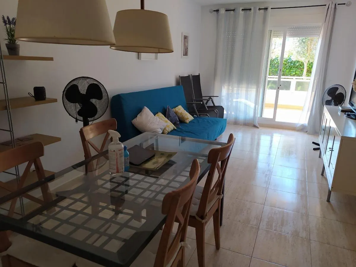 Gran terraza, jardín privado, piscina, playa cercana, wifi 300Mb, Netflix Apartamento Tarragona